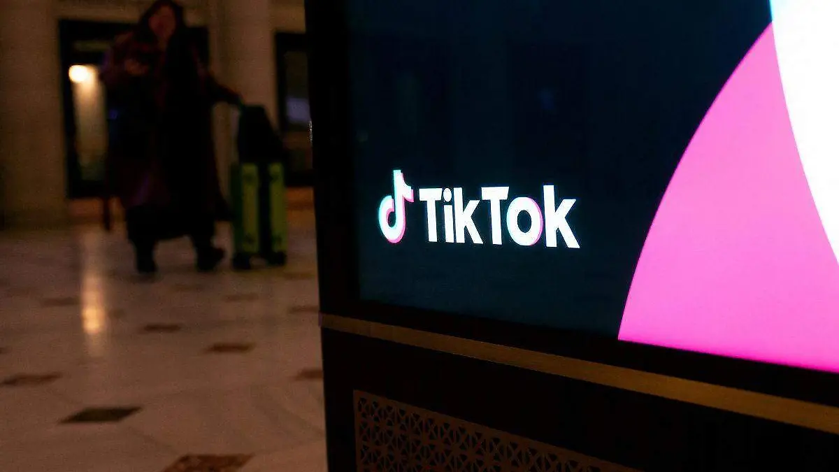 Reino Unido multa a TikTok con más de 14 millones de euros